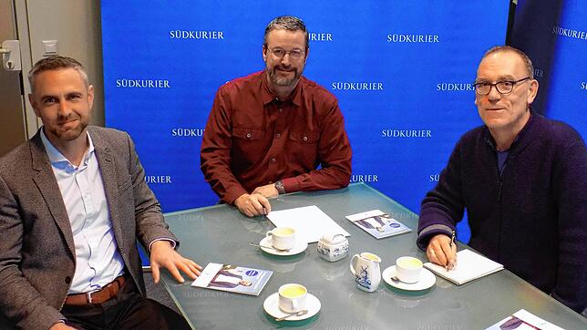 Bürgermeisterkandidat Mike Biehler beim Redaktionsgespräch mit den Lokalredakteuren Andreas Gerber und Markus Vonberg (von links).