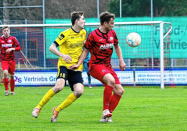 Bild 33: Die besten Bilder vom Linzgauderby zwischen FV Walbertsweiler-Rengetsweiler und SV Denkingen