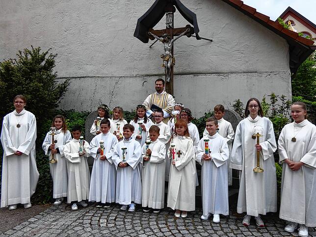 Bild 15: Alle Bilder von den Kommunion-Feiern 2022 im westlichen Kreis Waldshut