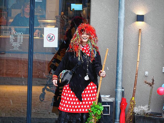 Bild 26: Bilder der Rathausstürmung: Bürgermeister Morasch verliert Dreizack der Macht bei Lottstetter Fasnacht