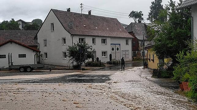 Die Steinbühlstraße in Mühlingen war nach Unwettern überflutet worden.