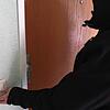 Die Polizei warnt vor einem Betrüger, der sich als Handwerker ausgibt (Symbolbild).