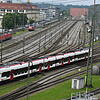 Das Stellwerk Ost des Singener Bahnhofs. Es ist eines von zwei Singener Stellwerken, mit denen der Verkehr im Bahnhof und darum herum ...