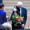 Manuel Hagel, Vorsitzender der CDU-Landtagsfraktion, gratuliert Muhterem Aras (r, Bündnis 90/Die Grünen), der neu gewählten Präsidentin ...
