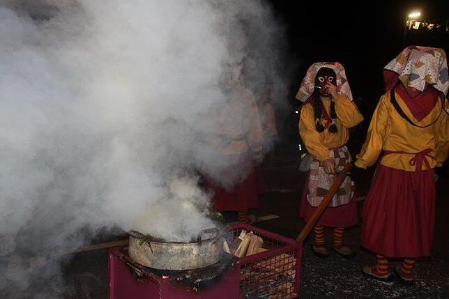 Bild 15: Bilder des große Narrentreffen der Kuhsattler in der Gemeinde Hohenfels &ndash; Teil 4