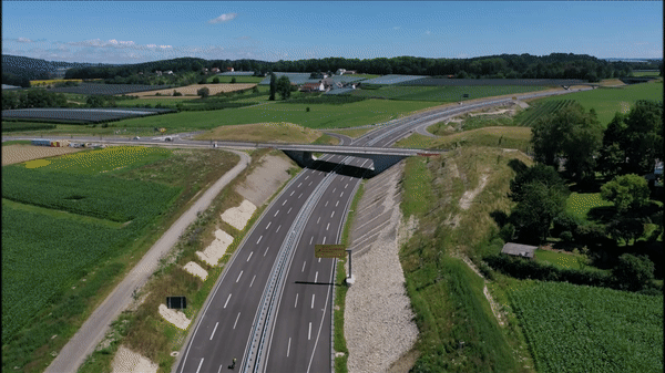 Bild : Bevor der Verkehr rollt, zeigen wir Ihnen aktuelle Luftbilder und Videos von der B 31-neu zwischen Immenstaad und Friedrichshafen