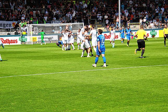Bild 9: Die besten Bilder vom südbadischen Pokal-Triumph des FC 08 Villingen – Teil 2