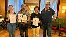 Patrizia Fuchs (für Joachim Fuchs), Thomas Welte, Gabriele Schmider und Franz Stehle, Bezirksvorsitzender Handball-Bezirk Hegau-Bodensee ...