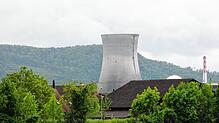 Das Schweizer Atomkraftwerk Leibstadt von Waldshut aus gesehen. Am 22. Juli 2025 wird die Dampfwolke nicht zu sehen sein, da das AKW neu ...