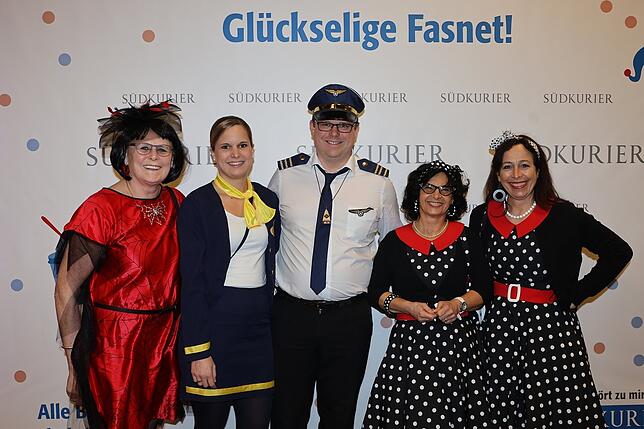 Bild 18: An der SÜDKURIER-Fotowand: Das sind die Gäste der Fernsehfasnacht (Teil 1)