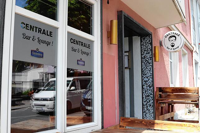 Die Bar und Lounge Centrale in Donaueschingen im Juli 2023.