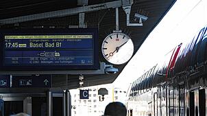 Auf der Bahnstecke Singen-Engen fährt am Abend des 1. April erstmal kein Zug. Das betrifft auch Regionalzüge wie den zwischen Ulm und ...