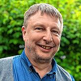 Ein Ausbau der E-Ladestationen sei wichtig, denn es gebe immer mehr E-Autos, findet Jürgen Ruff (SPD).