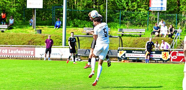 Bild 37: FC Schönau siegt 3:1 bei der U23 des SV 08 Laufenburg – und wir haben Bilder!