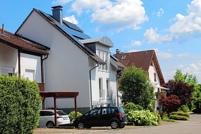 Im Neubaugebiet.