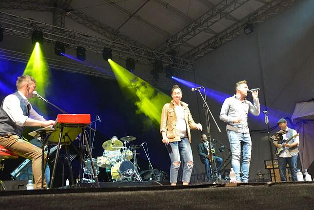 Bild 43: 15. Sommersinnfonie: Alle Bilder vom Frühschoppen mit der Joe Williams Band