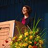 Oberbürgermeisterin Dorothee Eisenlohr begrüßt die Gäste und gibt einen Einblick in &bdquo;100 Jahre vereintes Tennenbronn&ldquo;.