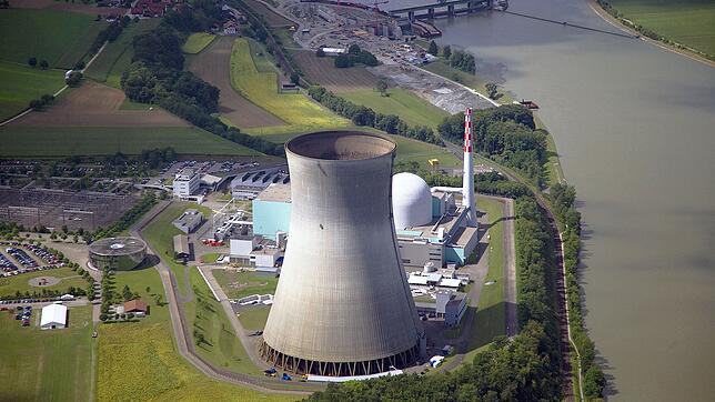 Das Betriebsgelände des Schweizer Atomkraftwerks Leibstadt ist für eine Umpackstation für Atommüll im Gespräch. Käme sie, würden dort ...