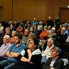 Etwa 120 Zuhörer verfolgten die städtische Kandidatenvorstellung. Es war die erste Gelegenheit, alle drei Bürgermeisterkandidaten ...