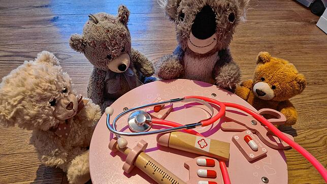 Wie kann die kinderärztliche Versorgung in Zukunft gelingen? Ein runder Tisch soll Anfang Dezember Lösungsansätze bringen (Symbolbild). ...
