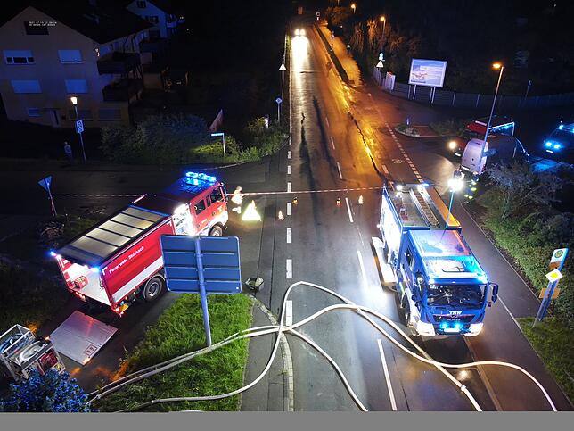 Feuerwehr und THW arbeiten zusammen