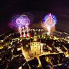 Was für ein Anblick: Das Feuerwerk beim Seenachfest in Konstanz. Im Vordergrund ist das Münster zu sehen.
