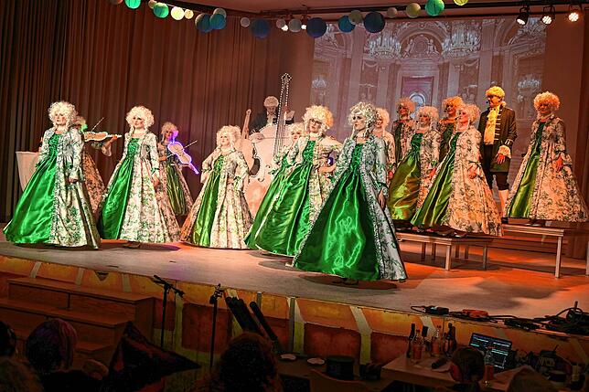 Bild 1: Das sind die besten Bilder vom Bunten Abend des Narrenvereins Räbenheim