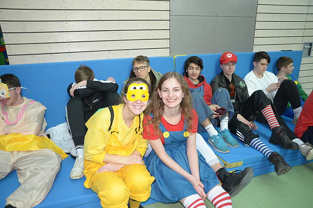 Bild 18: Bilder zur Schülerbefreiung und zum Kinderball in Markdorf