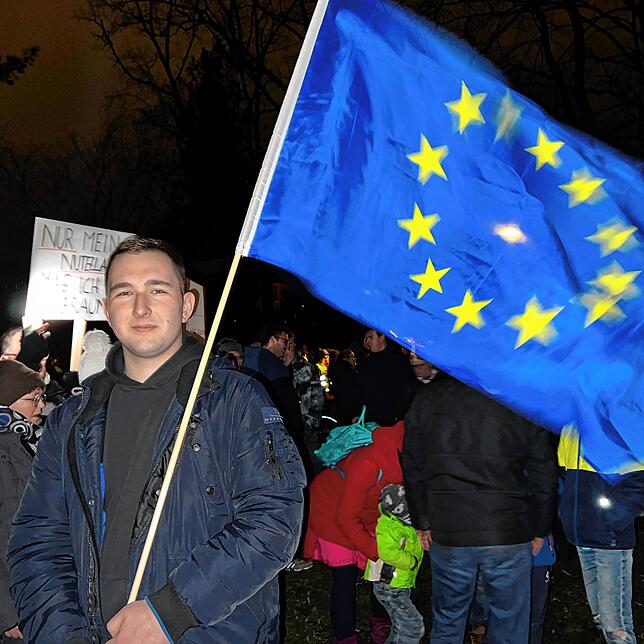 Ivan Toropenko aus Singen möchte deutlich zeigen, dass er für die europäischen Werte eintritt.