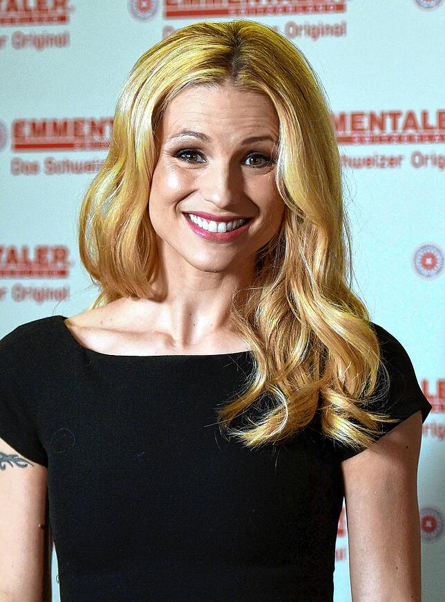 Die Moderatorin Michelle Hunziker posiert am 9. Dezember 2015 in Köln (Nordrhein-Westfalen).