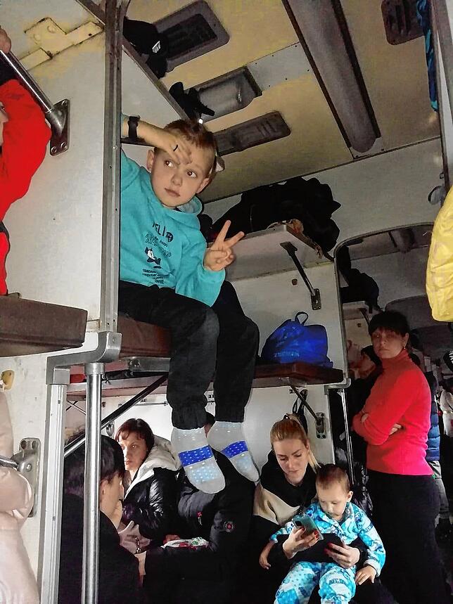Bilder der Flucht von Alevtina und ihren Kindern.