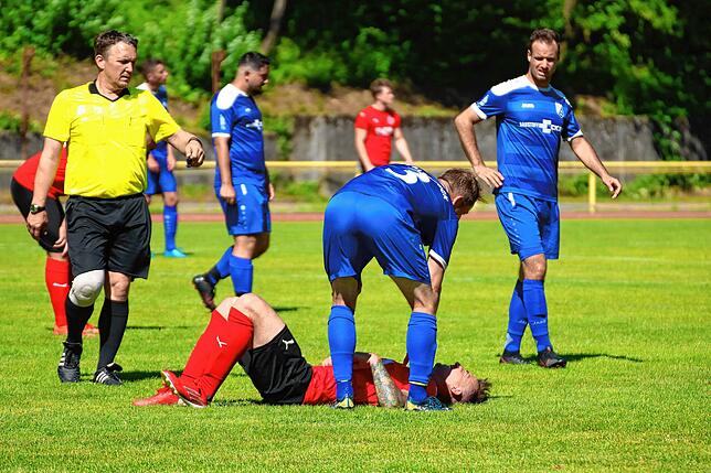 Bild 29: FC 08 Bad Säckingen zieht mit 11:0 gegen SV Albbruck in die Relegation ein &ndash; und wir haben Bilder!