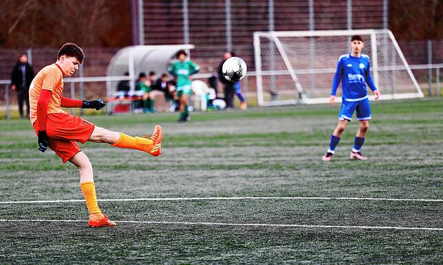 Bild 7: Die besten Bilder der Partie zwischen den B-Jugendteams des FC Radolfzell und der DJK Villingen