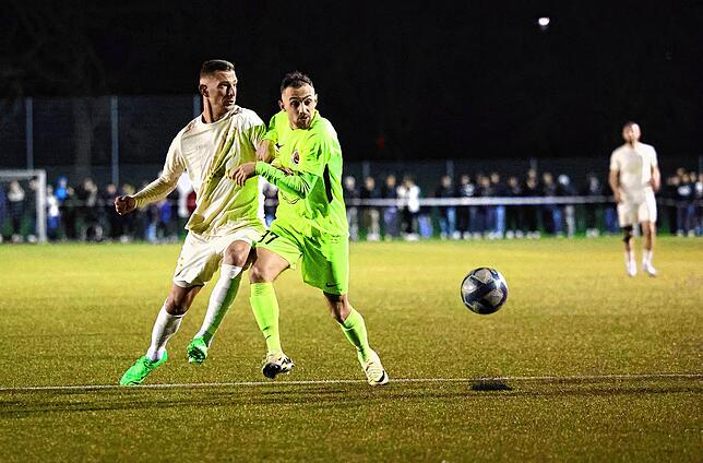 Bild 10: Unsere große Bildergalerie vom Landesliga-Spitzenspiel zwischen dem ESV Südstern und dem TSV Singen