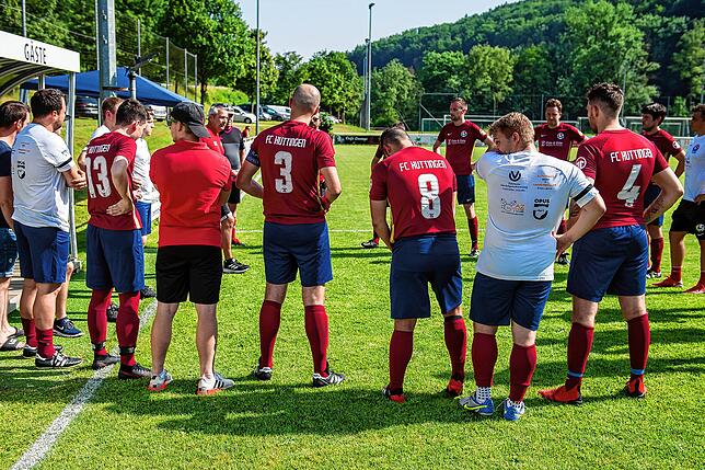 Bild 34: FC Weizen legt im Abstiegsspiel zur Kreisliga B ein 3:0 gegen FC Huttingen vor &ndash; wir haben Bilder!