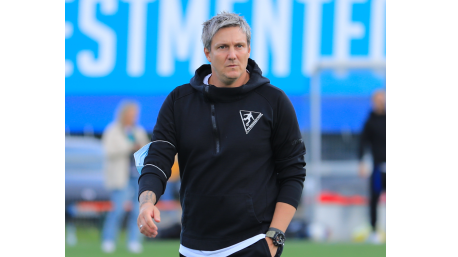 Trainer Michael Schilling kann derzeit zufrieden sein. Für den 1. FC Rielasingen-Arlen läuft es sehr gut.