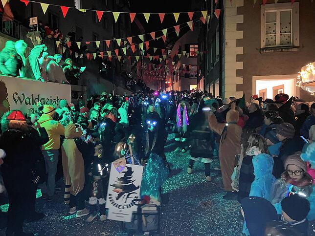Bild 9: So gruselig war‘s beim Häxefüür und Nachtumzug in Laufenburg