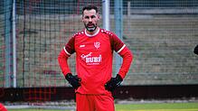 Adem Sari, Trainer VfB Villingen, und sein Team starteten eine irre Aufholjagd gegen Kirchen-Hausen und belohnen sich mit einem Punkt.
