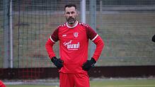 Adem Sari, der Trainer des VfB Villingen, musste mit seinem Team am letzten Spieltag eine deutliche Heimniederlage hinnehmen.