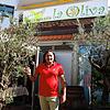 Geschäftsführer Eladio Rodriguez vor seinem Restaurant La Oliva in der Höristraße. Schon bald wird er an einem neuen Standort betreiben.