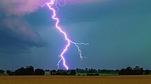 In Teilen Baden-Württembergs werden am Mittwoch, 23. April 2025, Gewitter und Starkregen erwartet.