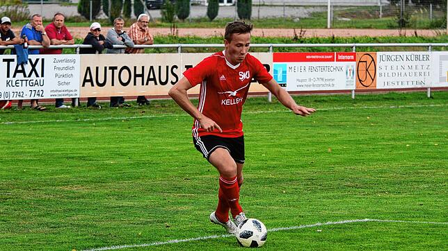 Nervenstark: Thomas Rangau stellte mit seinem Treffer den 2:0-Endstand für den SV Jestetten gegen den FC Hochrhein sicher.