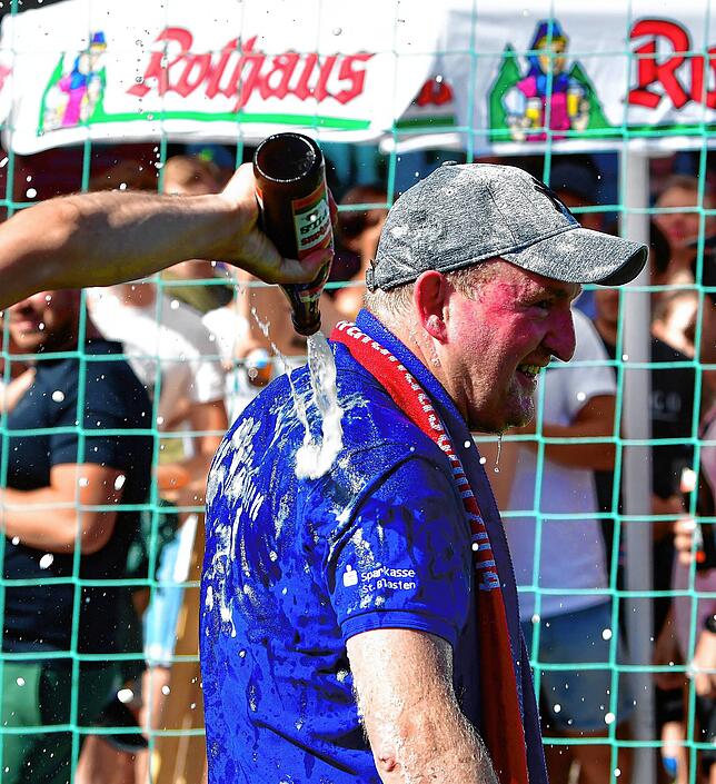 Bild 44: SG Höchenschwand/Häusern steigt nach 4:0 gegen FC Erzingen II auf &ndash; und wir haben Bilder!