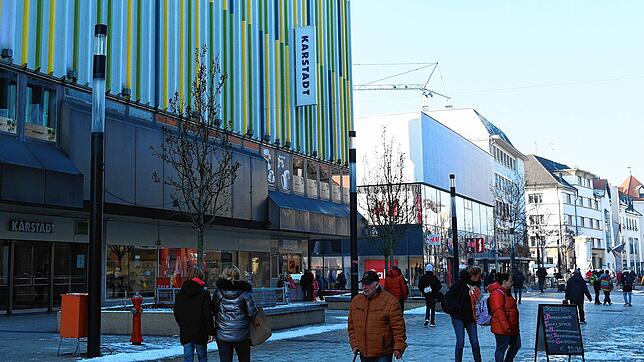 Das Karstadt-Warenhaus in der Singener Innenstadt. In der dritten Insolvenz des Unternehmens Galeria Karstadt Kaufhof beginnt erneut das ...