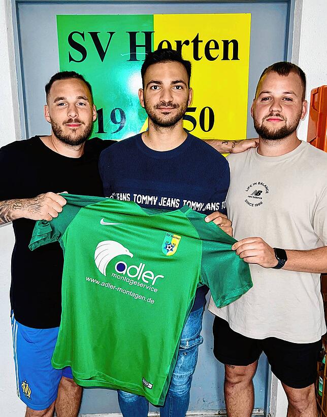 Zuversichtlich: Dennis Heil, Sportchef Justin Petretta und Jan Jilg stehen Trainer Eike Elsasser in der neuen Saison zur Verfügung.