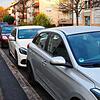 Im Kreis Waldshut gibt es immer mehr Autos. 111.643 sind es laut Statistischem Landesamt mittlerweile. Hier ein paar geparkte PKW in Bad ...
