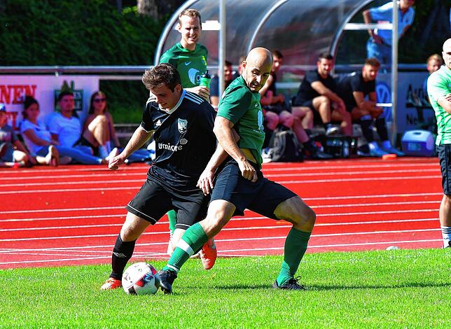 Bild 3: Aufsteiger SG FC Wehr-Brennet unterliegt unglücklich mit 2:3 gegen den SV Herten &ndash; und wir haben Bilder vom Spiel!
