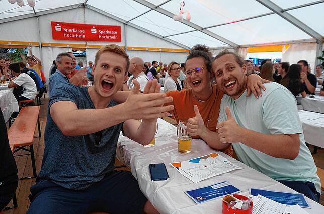 Bild 18: Chilbi: Stimmung pur im Festzelt beim Wunschkonzert