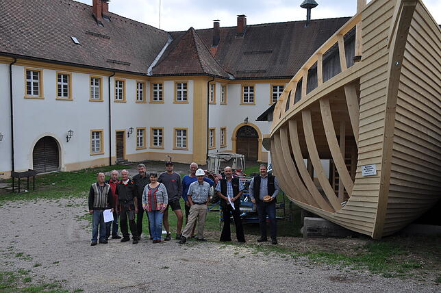 Herbert Bächle (von links, Segelnäher), Lothar Bächle (Mastensteiger), Friedrich Werner (Klosteranlage), Thomas Fechtig und Kerstin ...