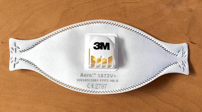 Beispiel für eine FFP2-Maske mit Ausatemventil.